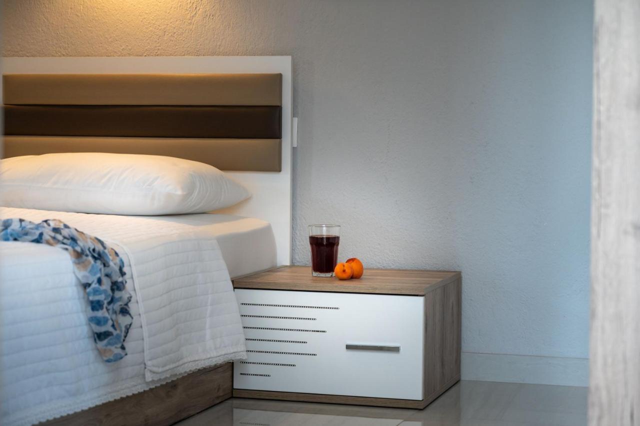 Apartamento Exochiko Kalamitsi Exterior foto